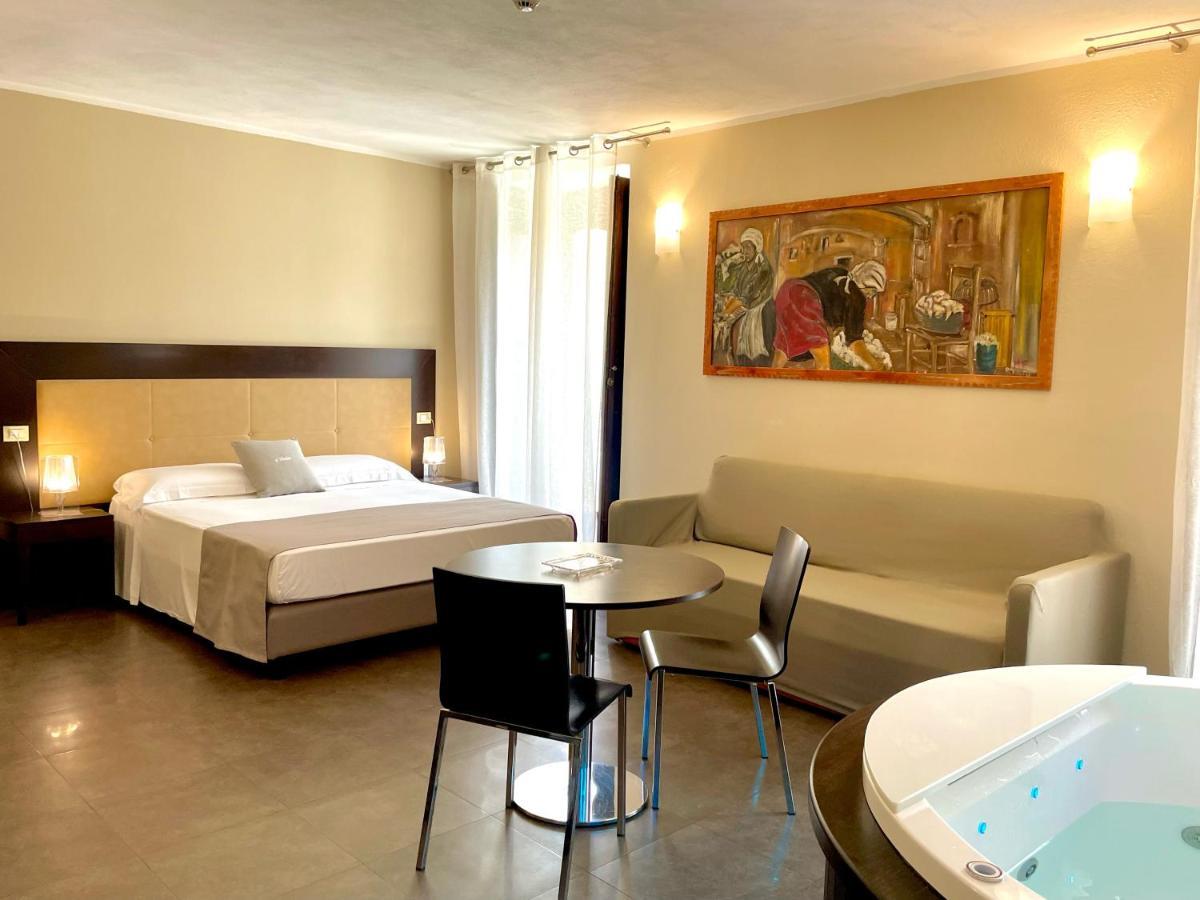 Residenza Il Barone Bed & Breakfast Тропеа Екстериор снимка